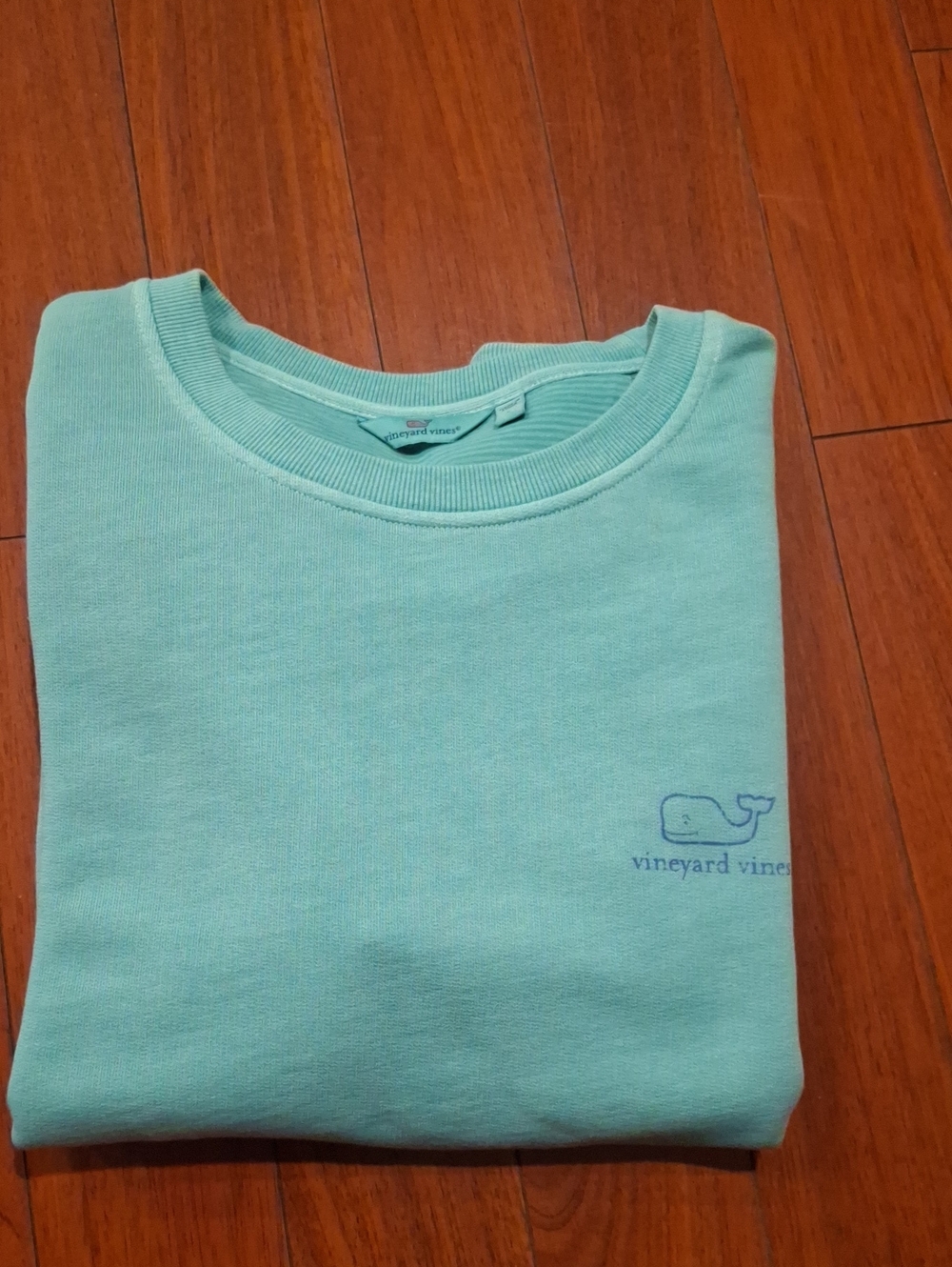 Vineyard Vines Mint Green Whale Logo Crewneck - Picture 11 of 12